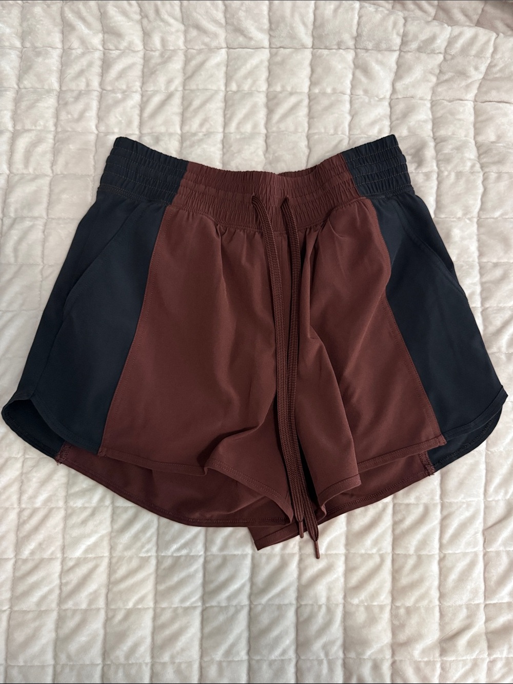 Women’s Two-Tone Athletic Drawstring Shorts — Maroon & Black